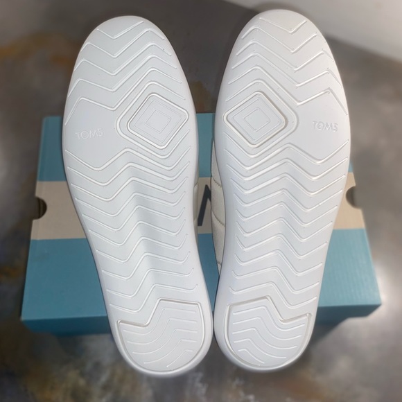 TOMS Alpargata Mallow Mule in Beige and White NWT women’s Size 8.5 - Picture 3 of 7